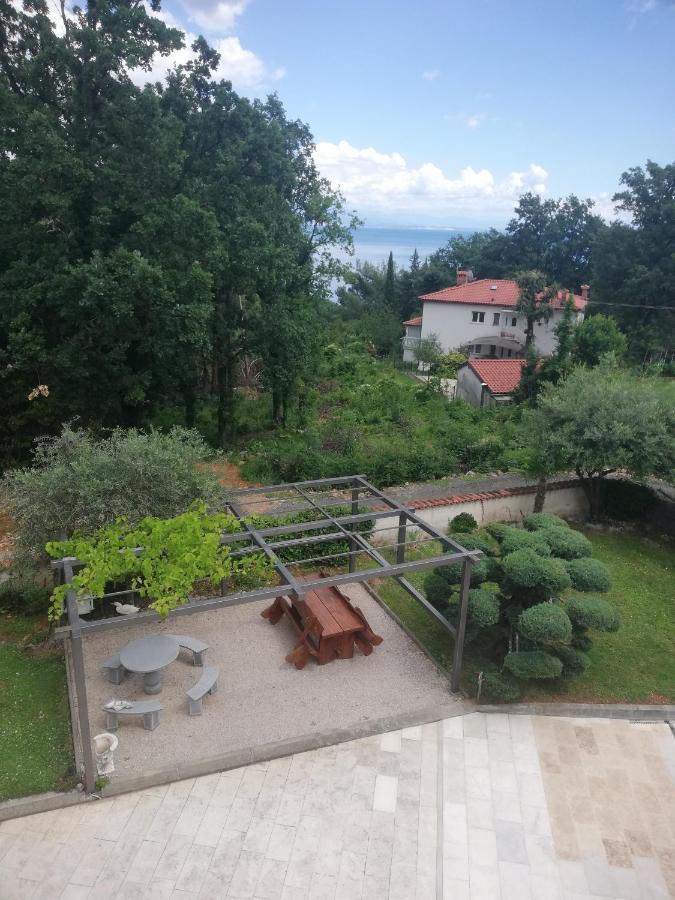 Apartment Nevija E Natale Opric 외부 사진